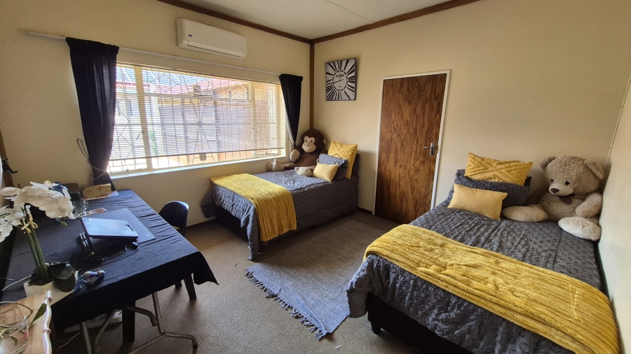 4 Bedroom Property for Sale in Jim Fouchepark Free State